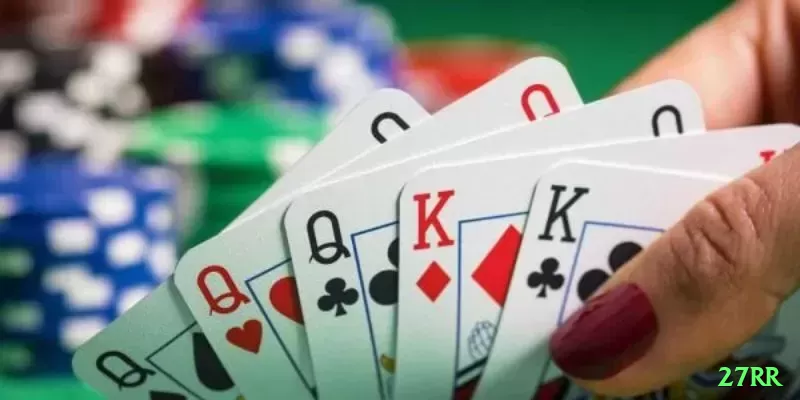 Screenshot - 27rr 🃏🔥 Poker value shove mid pair: shove contra loose caller — fold equity + equity = +EV massivo! 💪🏆